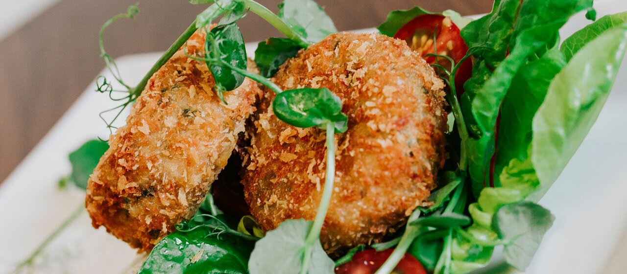 Crispy crab cakes